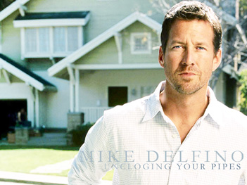 Mike Delfino, James Denton